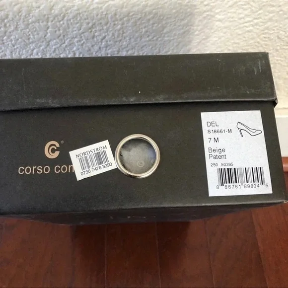 Corso Como Nude Patent Leather Almond Toe Pumps Size 7 M - Picture 7 of 10